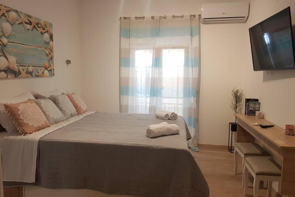 Modern Elegant Apartment Next To Mon Repo Corfu  Exterior photo